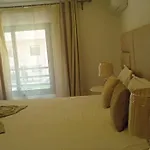 Elegant Duplex Avec Deux Piscines Et Une Vue Magnifique